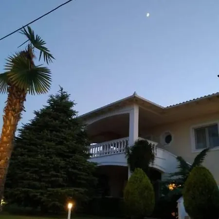 Luxurious Garden House Between Aegean & Olympus Holiday home Leptokarya (Pieria)