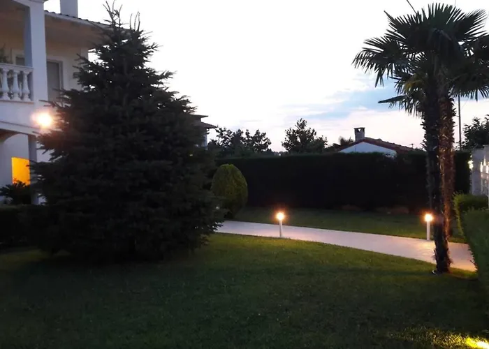 Luxurious Garden House Between Aegean & Olympus *